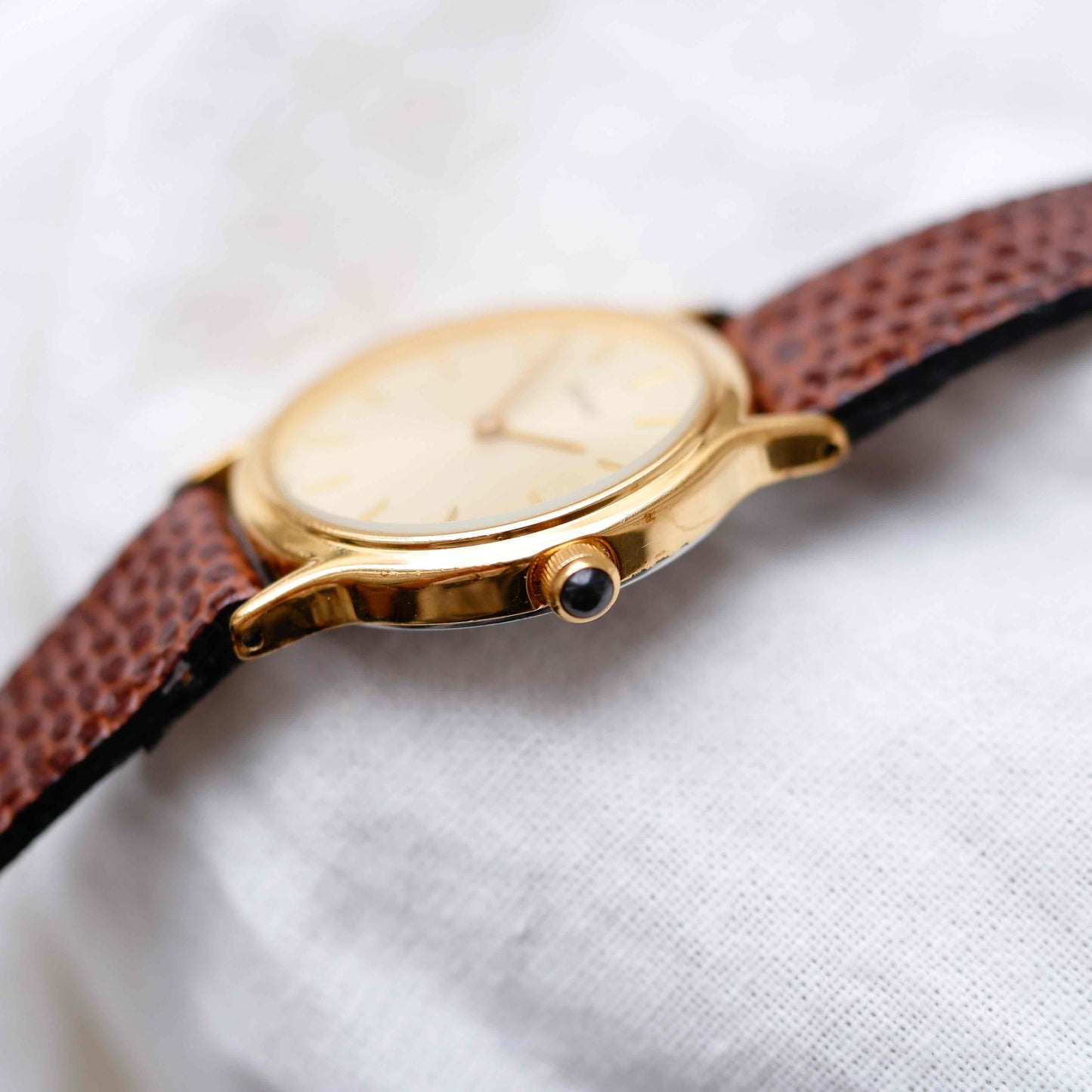 Seiko Vintage Watch: Ladies 80s Gold with Sunburst Champagne Dial