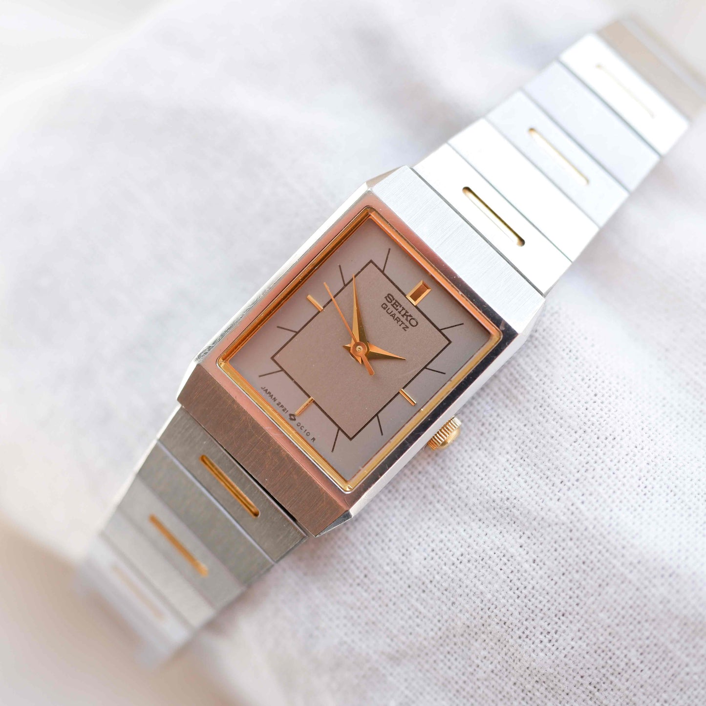 Seiko Dainty Tank Watch: Ladies Vintage 80s Two-Tone Gray and Gold Dial
