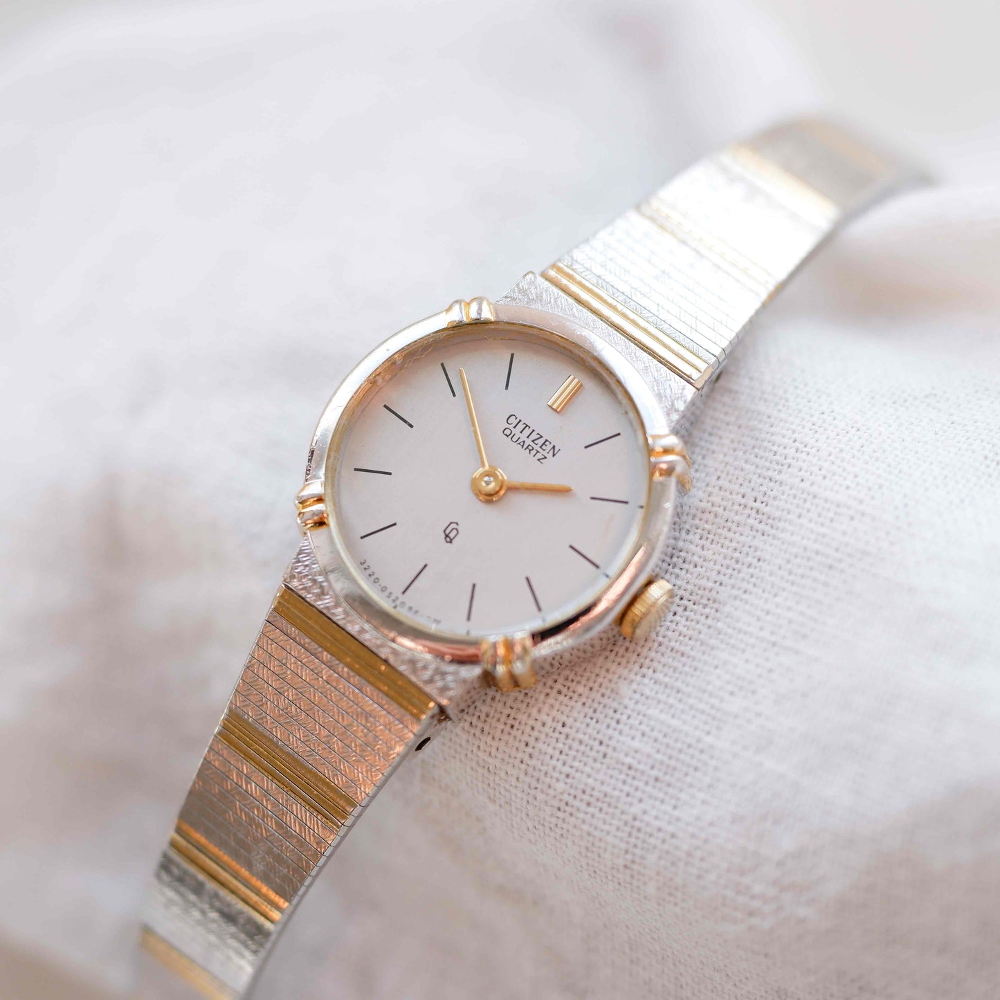 Citizen Cocktail Watch: Vintage Ladies 80s Golden Dainty with Gray Dial