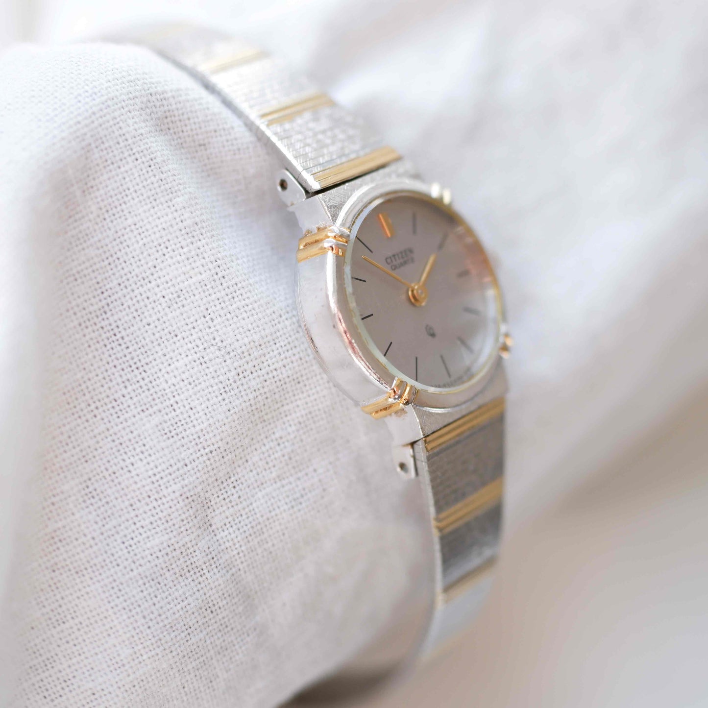 Citizen Cocktail Watch: Vintage Ladies 80s Golden Dainty with Gray Dial