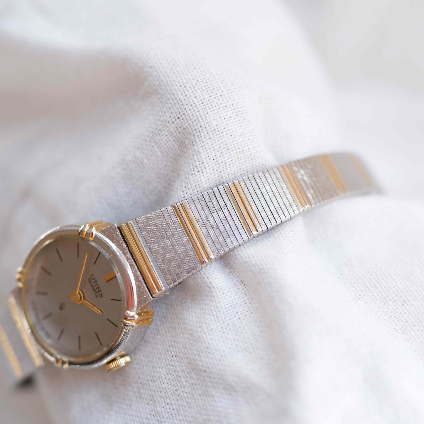 Citizen Cocktail Watch: Vintage Ladies 80s Golden Dainty with Gray Dial