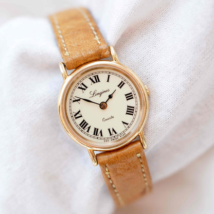 Longines Vintage Watch: Dainty Ladies 80s Golden with Ivory Dial