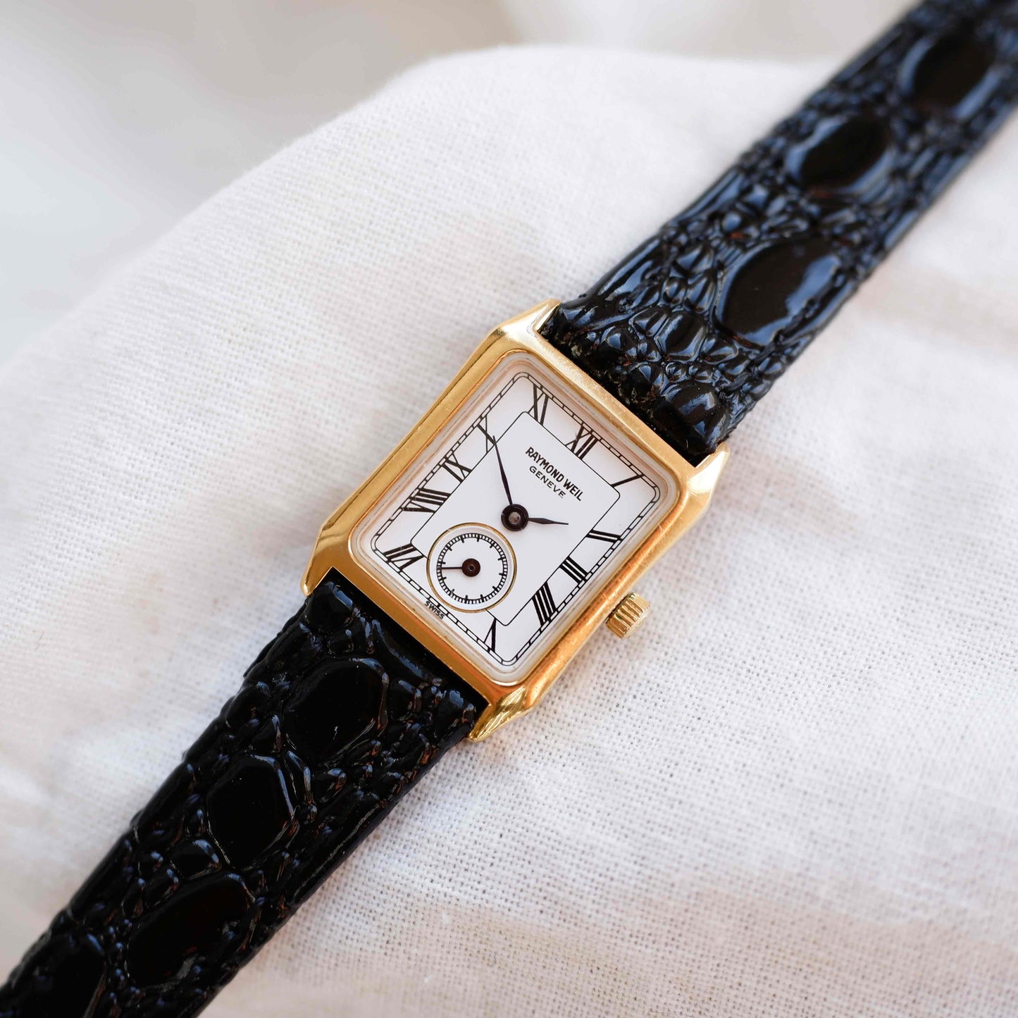Raymond Weil Tank Style: Ladies Vintage Watch 90s Gold White Roman Dial