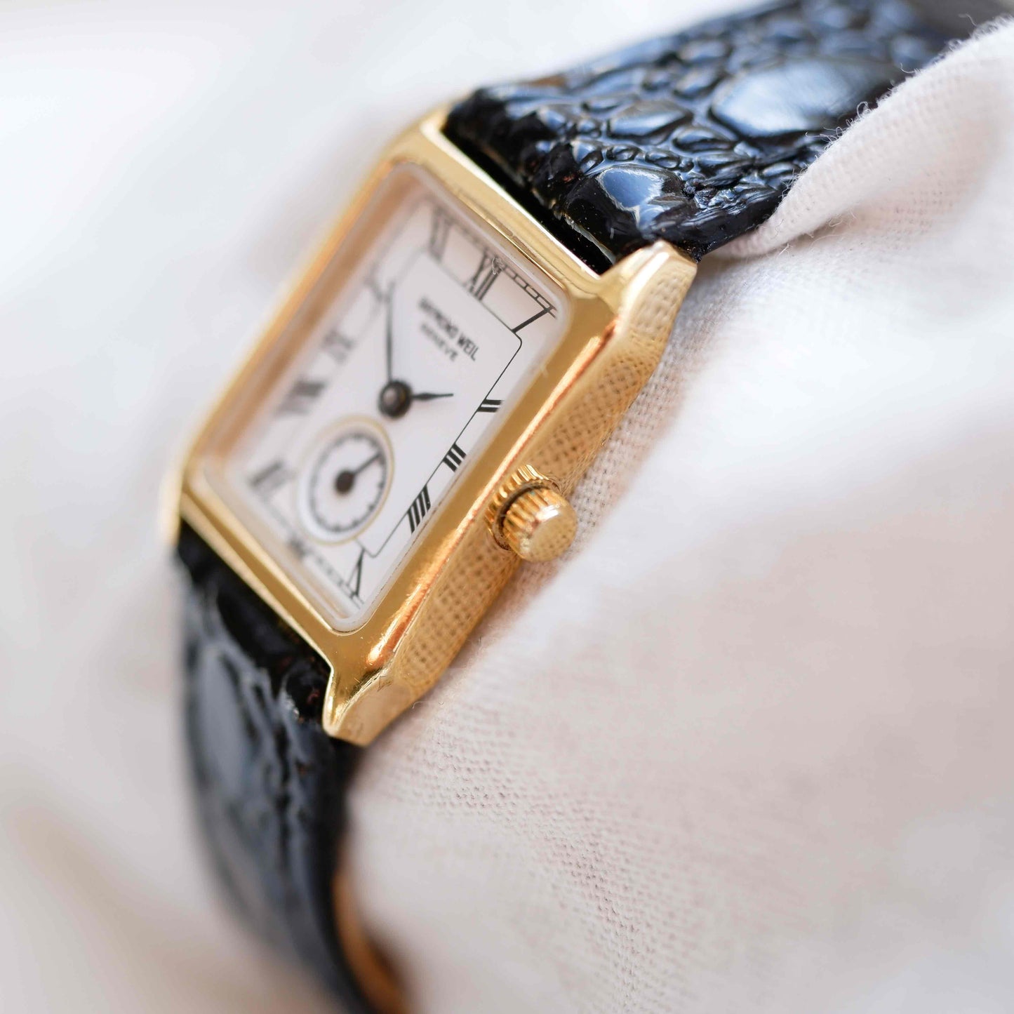 Raymond Weil Tank Style: Ladies Vintage Watch 90s Gold White Roman Dial