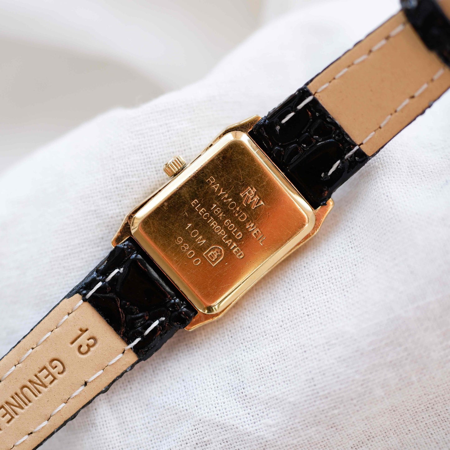 Raymond Weil Tank Style: Ladies Vintage Watch 90s Gold White Roman Dial