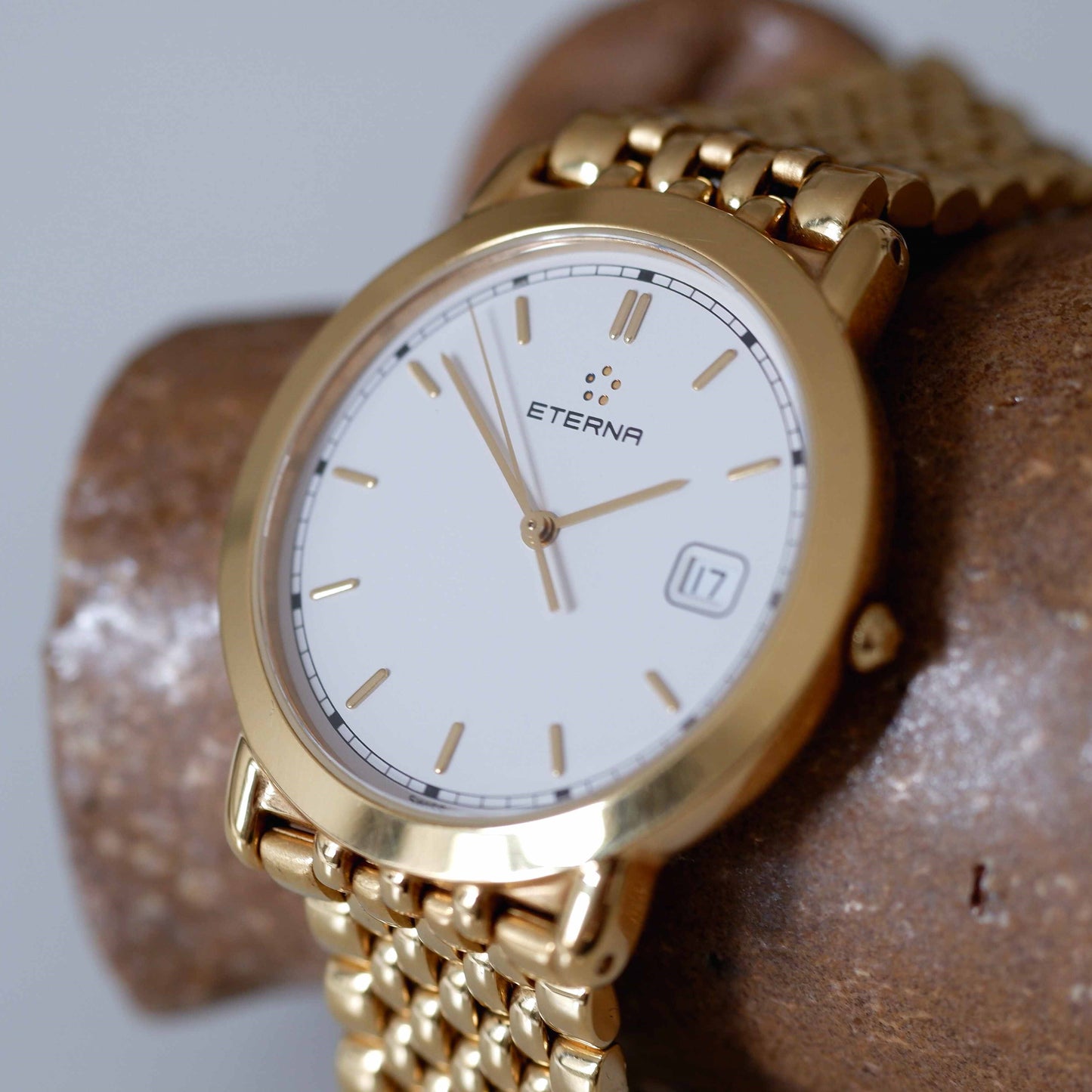 Eterna Vintage Ladies Watch: 90s Golden Iconic with White Dial | Slight Right Side
