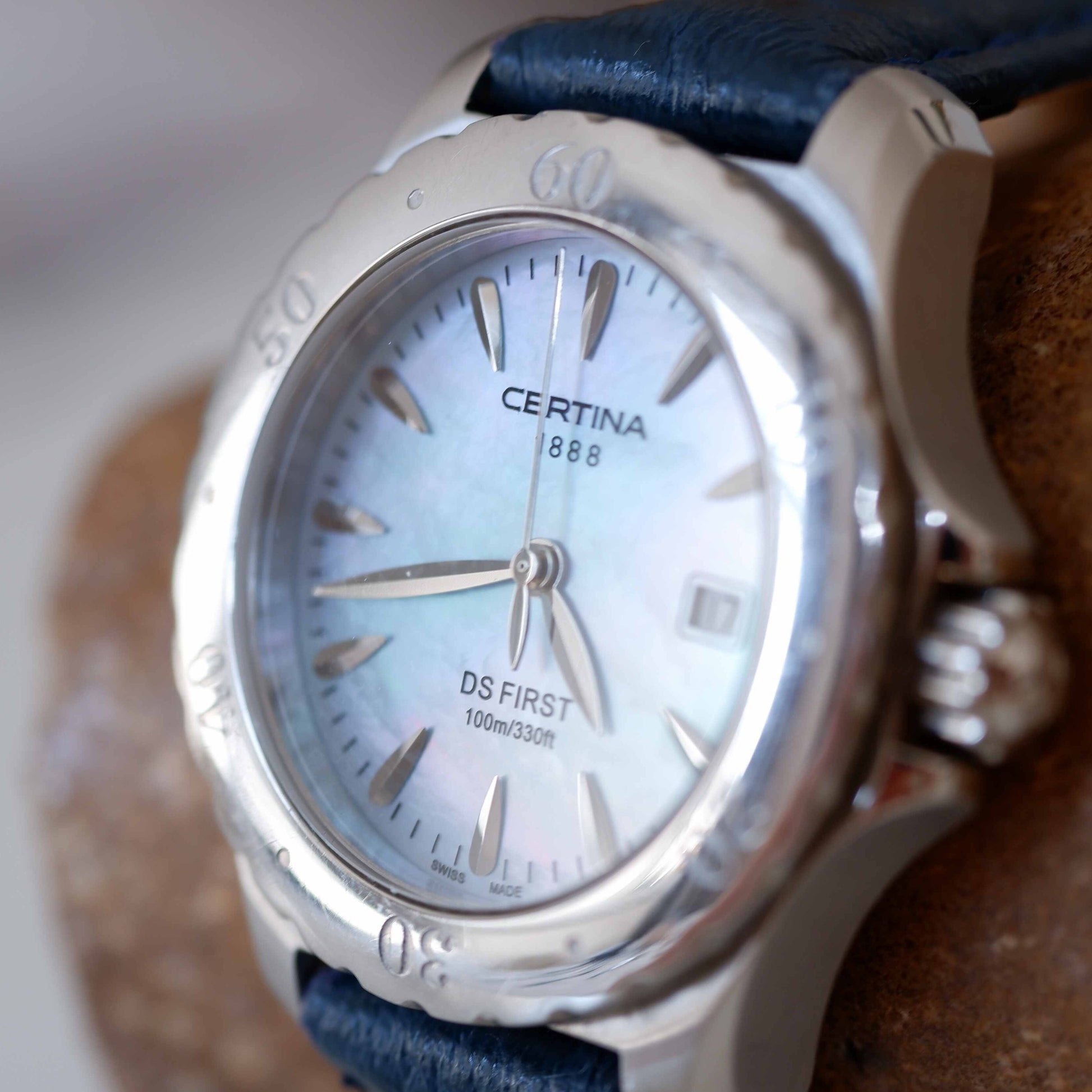 Certina DS1 Vintage Ladies Watch: 2000s Silver Classic, Mother of Pearl Dial | Slight Right Side