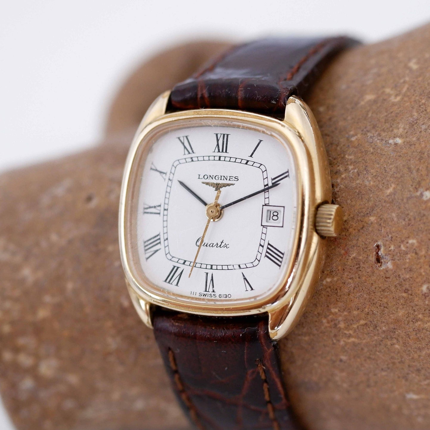 Longines Vintage Ladies Watch: 80s Golden, Rectangular with Roman Numerals | Slight Right Side