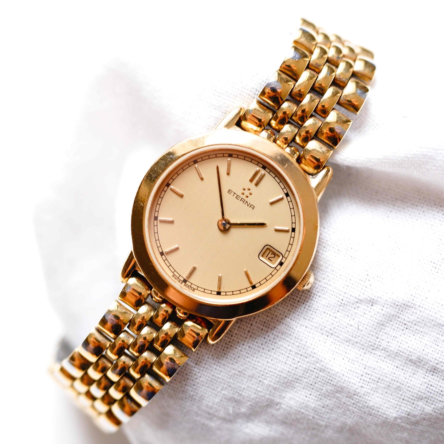 Eterna Vintage Watch: Ladies 90s Golden Iconic with Champaign Dial