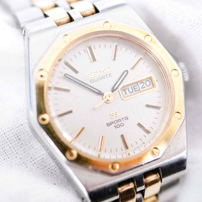 Seiko Oak Sports 100: Ladies Vintage 80s Two-Tone Gold Waffle Dial