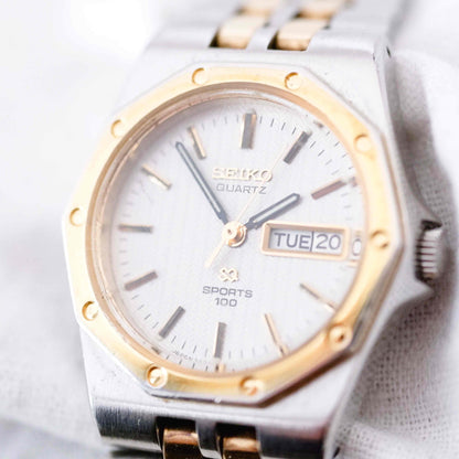 Seiko Oak Sports 100: Ladies Vintage 80s Two-Tone Gold Waffle Dial