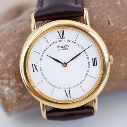 Seiko Vintage Ladies Watch: 90s Gold with Elegant Roman Numerals, First Front Side