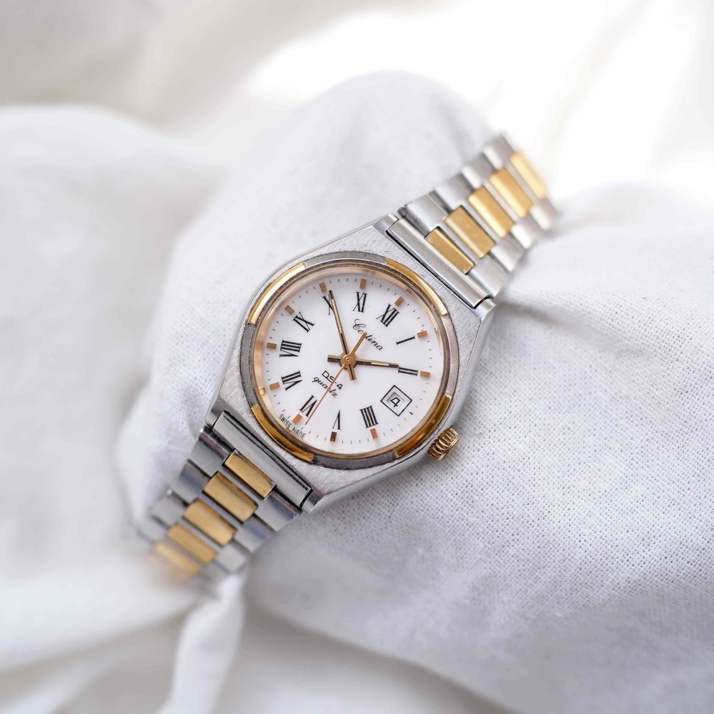 Certina Vintage DS4: Ladies Watch 80s Two Tone White Roman Dial