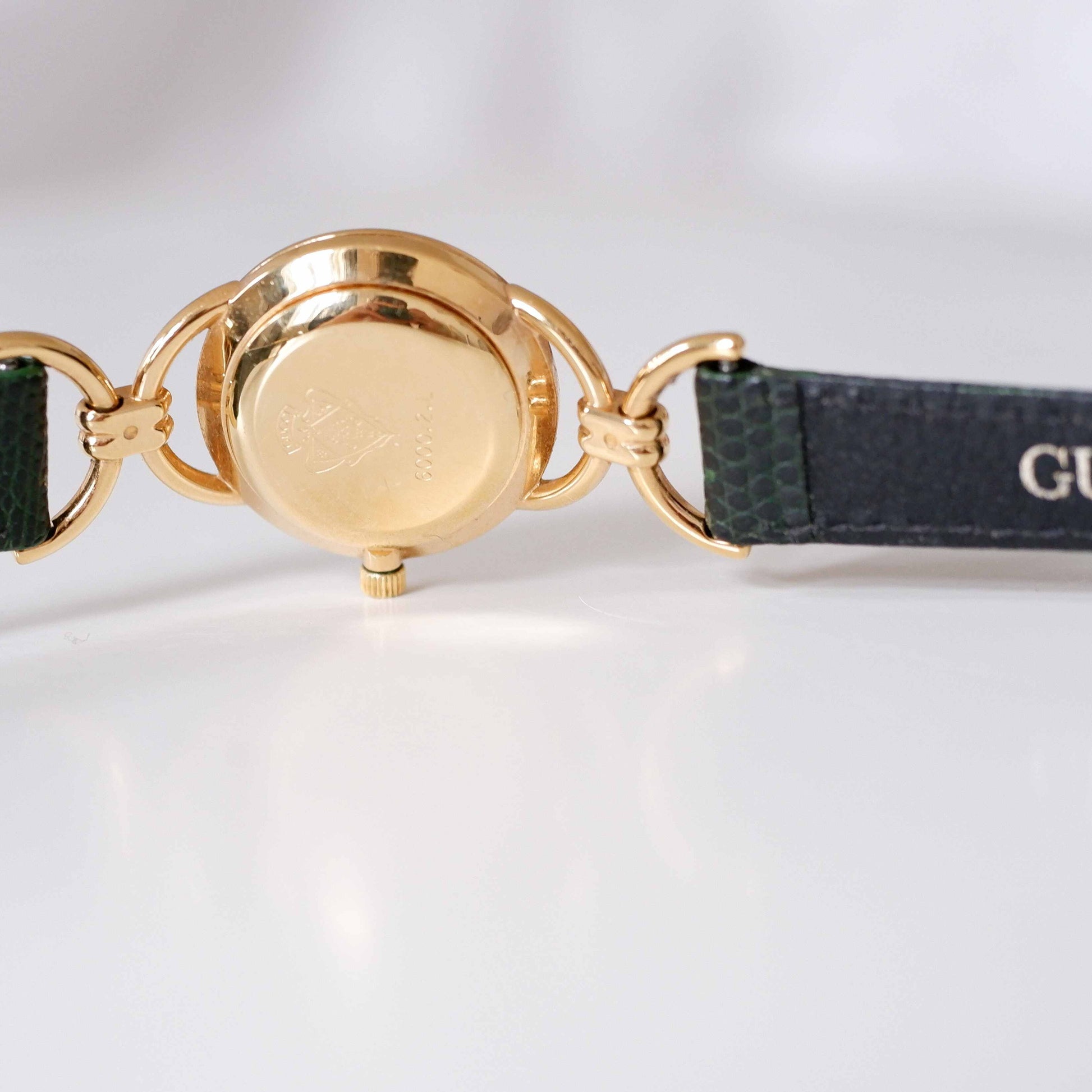 Gucci 6000.2.l Vintage Ladies Watch: 90s Gold Mother of Pearl Dial, Back Side