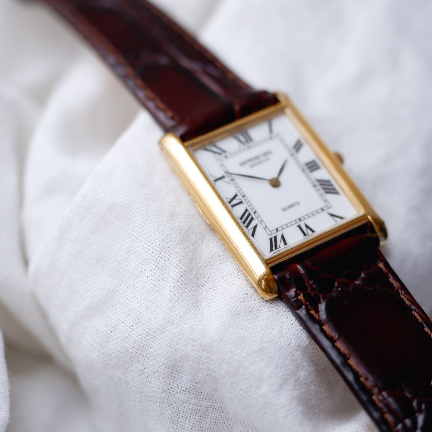 Raymond Weil Tank: Vintage Ladies Watch 90s Golden Rectangular Style Roman Numerals