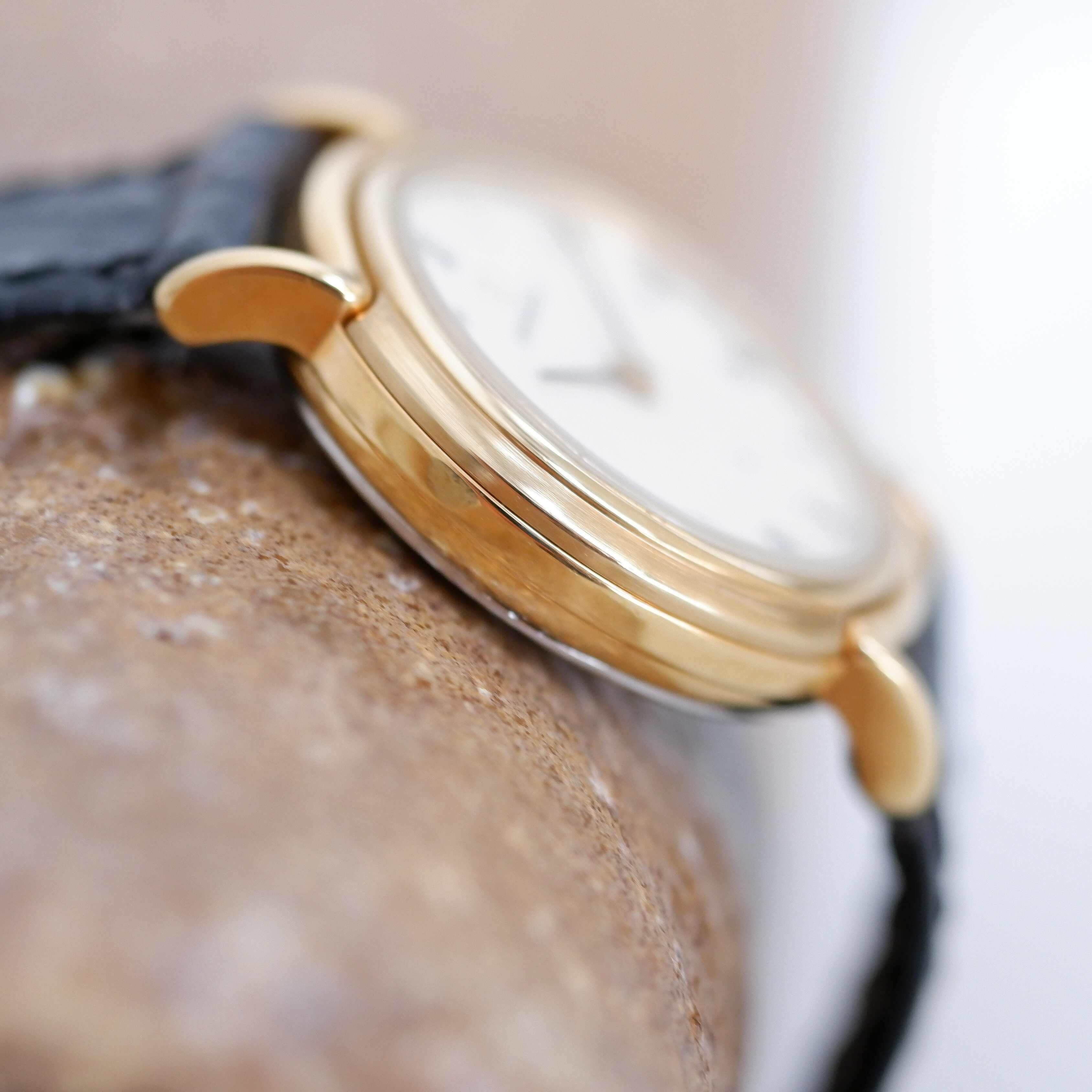 Eterna Vintage Ladies Watch: 90s Gold with Elegant Roman Numerals