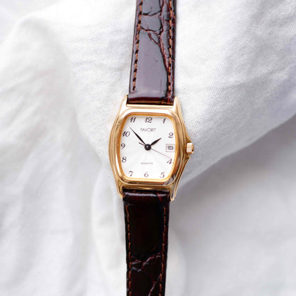 Favorit Vintage Watch: Ladies 80s Golden Rectangular with White Structured Dial