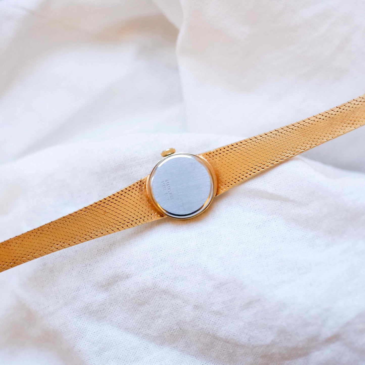 Zodiac Sign Capricorn Watch : Ladies 70s Gold Swiss Made Mechanical White Dial