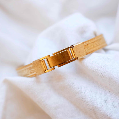Zodiac Sign Capricorn Watch : Ladies 70s Gold Swiss Made Mechanical White Dial