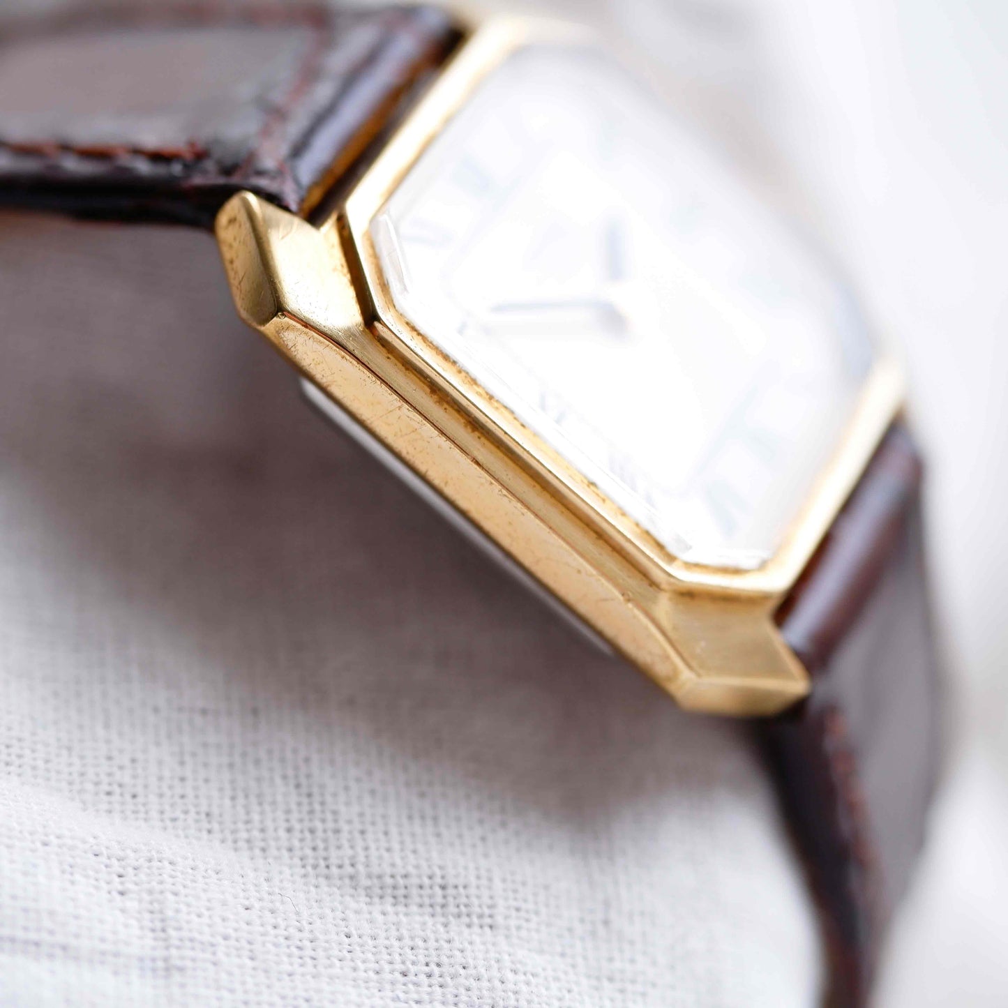 Oriosa Tank Watch: Vintage Ladies 60s Golden Mechanical with Roman Numerals