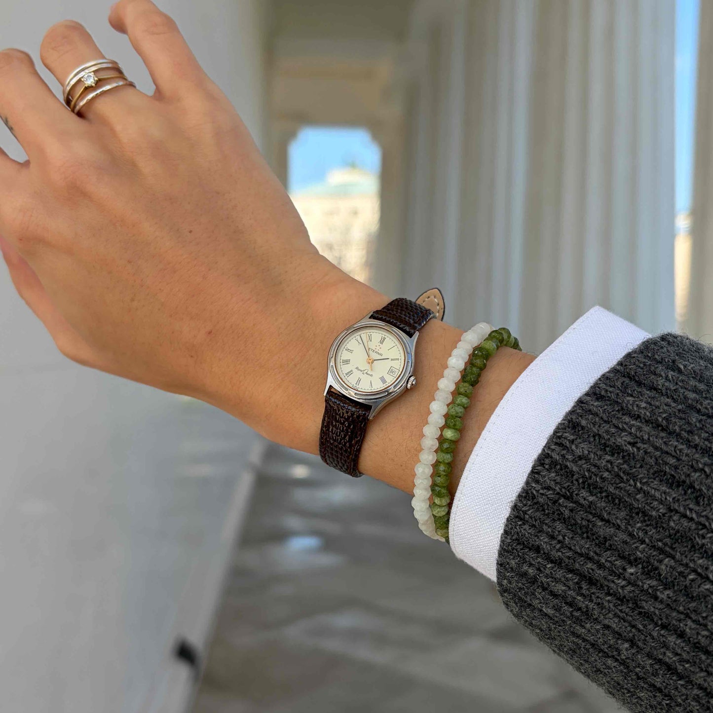 Eterna Royal Quartz: Ladies Watch 80s Gold with White Roman Dial