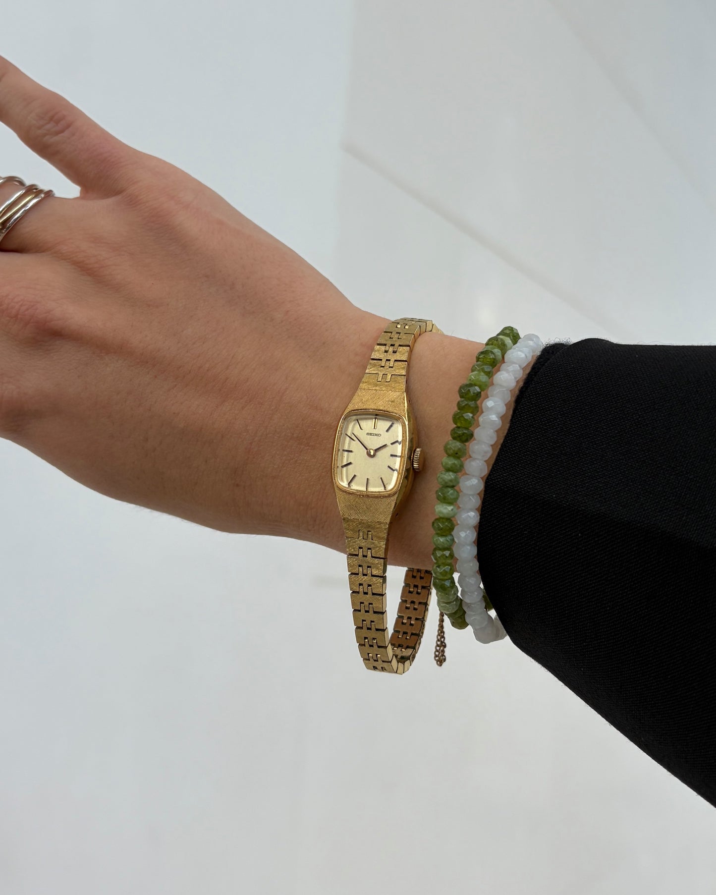 Seiko Cocktail Tank: Ladies Vintage 70s Structured Linen Dial Mechanical