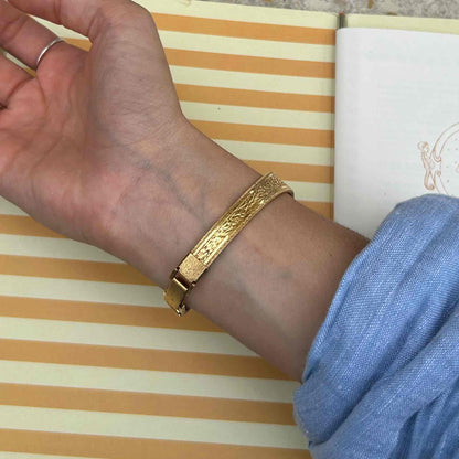 Zodiac Sign Capricorn Watch : Ladies 70s Gold Swiss Made Mechanical White Dial