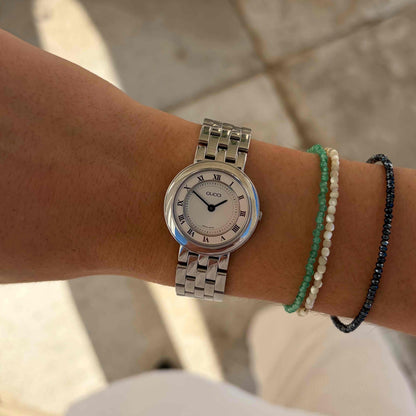 Gucci 546p Watch: Vintage Ladies 90s Silver with Classic Roman Numerals