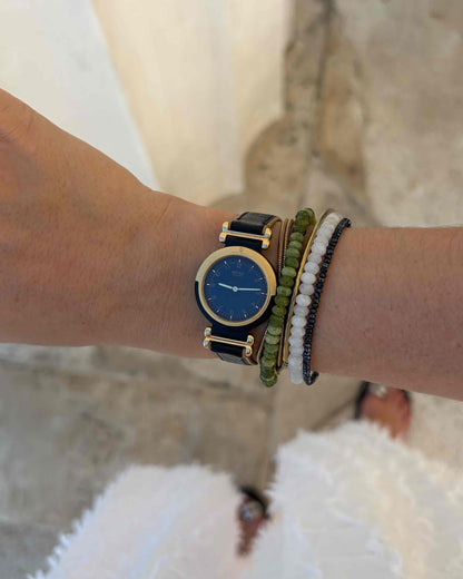 Seiko Dainty Watch: Ladies Vintage 90s Black and Gold Dial - NOS