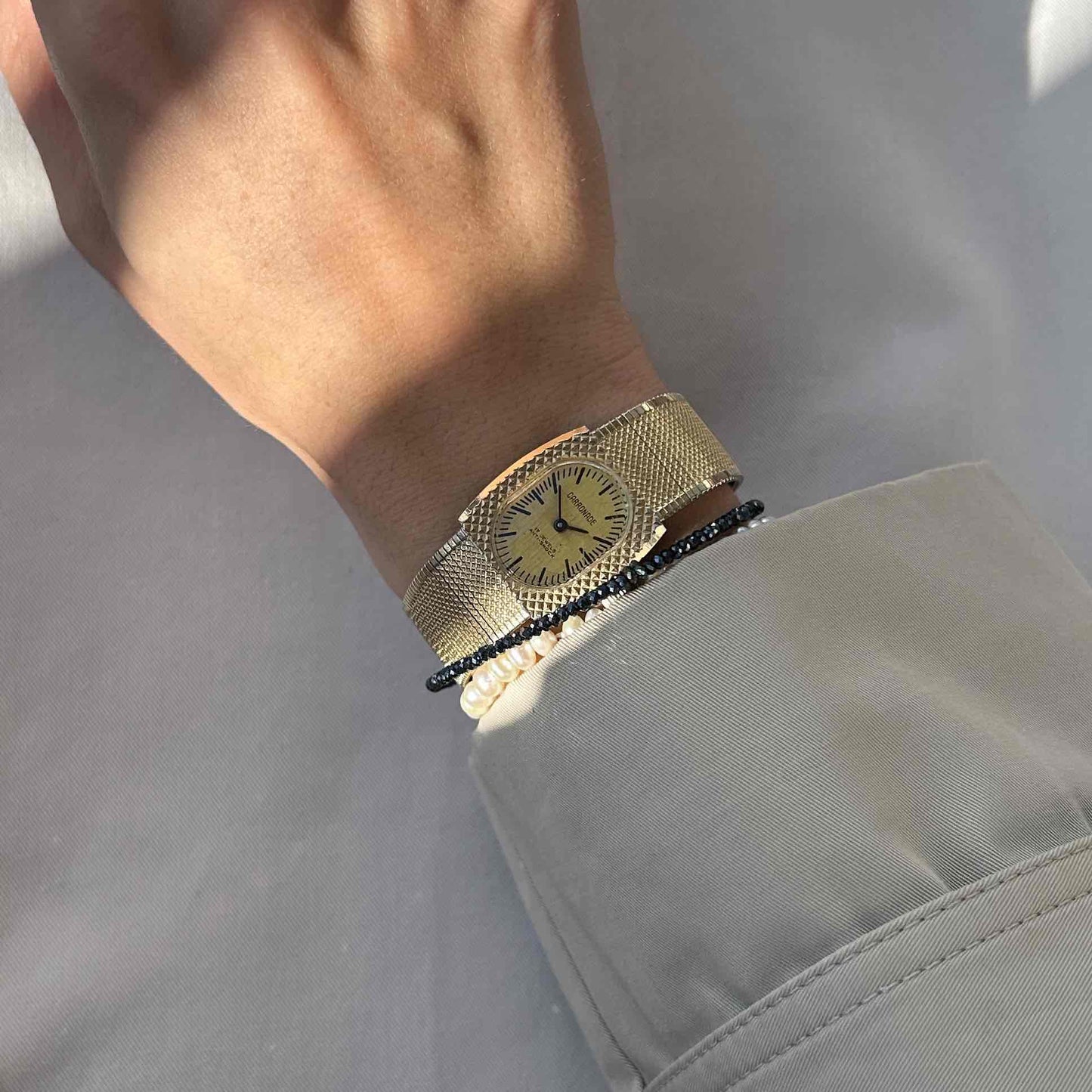 Carronade Cocktail Watch: Vintage Ladies 60s Golden Mechanical with diamond-textured Bezel