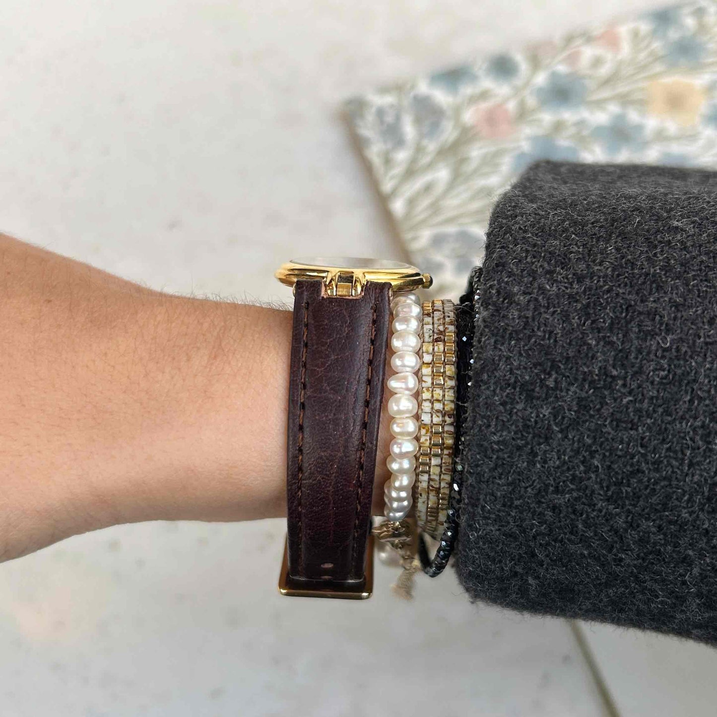 Raymond Weil Ronde: Vintage Ultra Slim 80s Golden with Roman Numerals