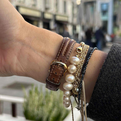 Seiko Age of Discovery: Ladies Watch 80s Gold Roman Numerals