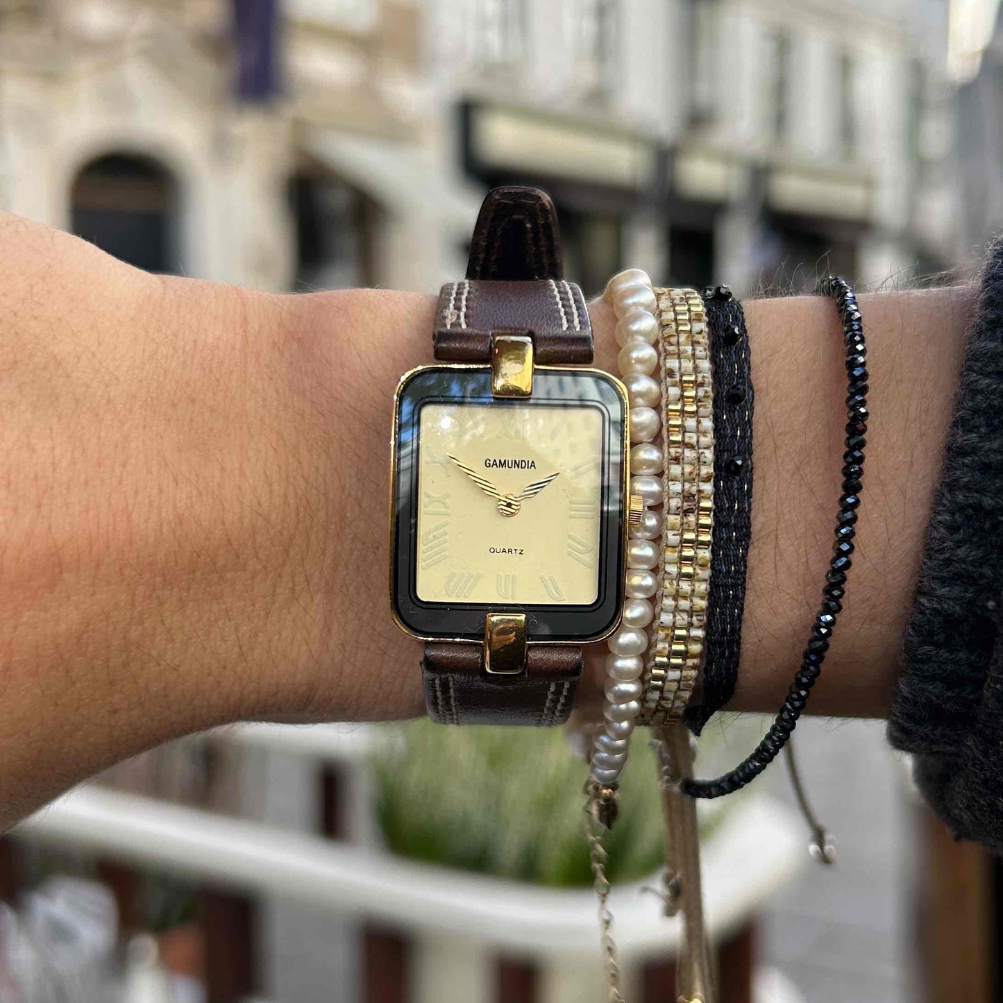 Gamundia Tank Watch: Vintage Ladies 90s Gold with Champagne Dial