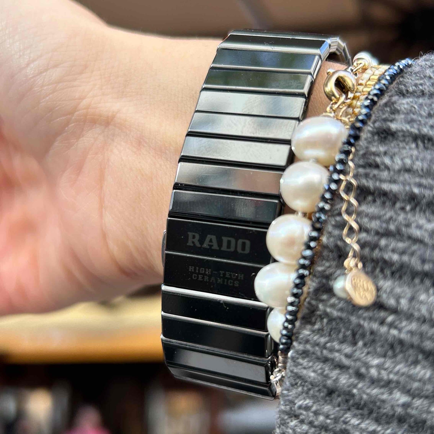 Rado Diastar Ceramic: Vintage Ladies 00s with Golden Hands