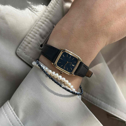 Seiko Vintage Tank: Ladies Watch 80s Gold with Blue Sunburst Dial
