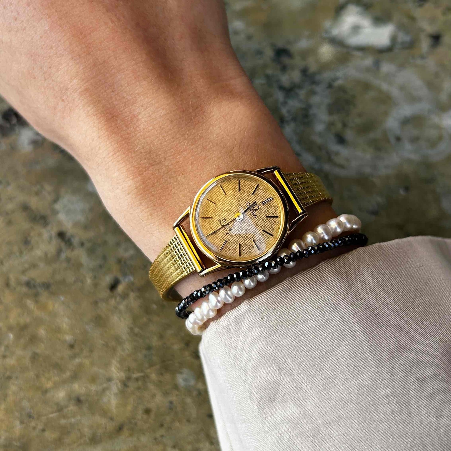 Omega De Ville: Vintage Ladies Watch 80s Structured Dial