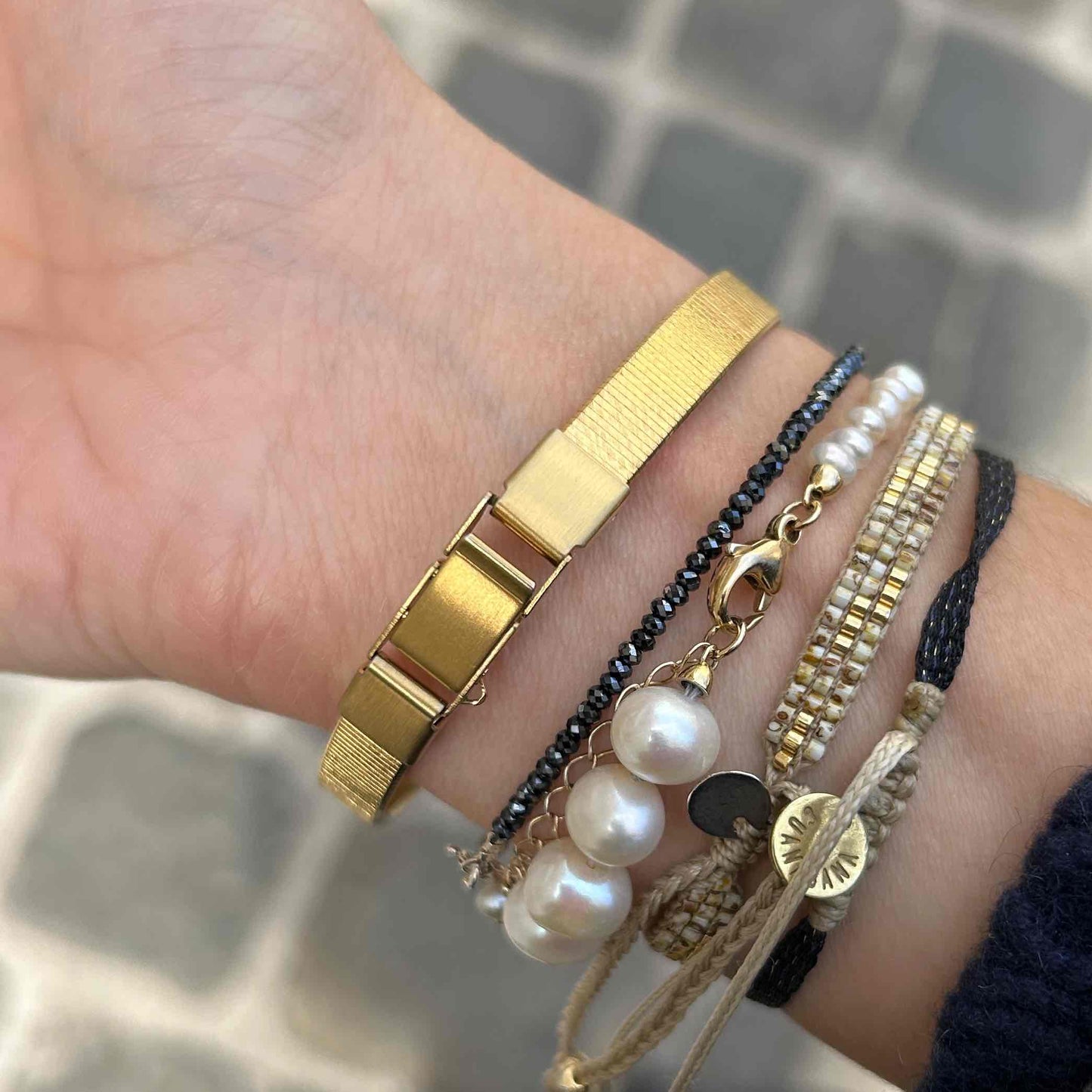 Citizen Cocktail Watch: Vintage Ladies 80s Golden Dainty with Champagne Dial