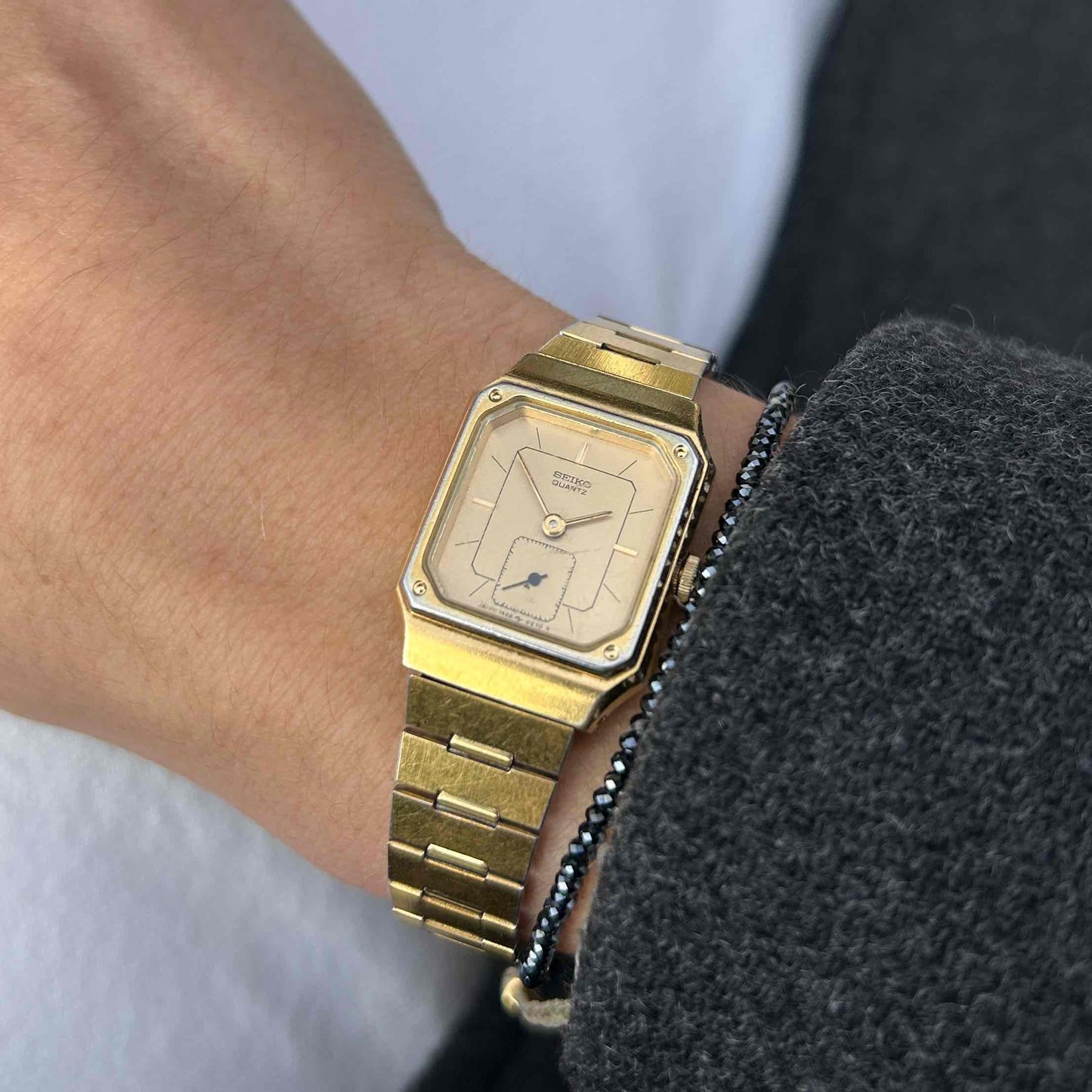 Seiko Vintage Watch: Ladies Tank 90s Golden Dainty with Small Second