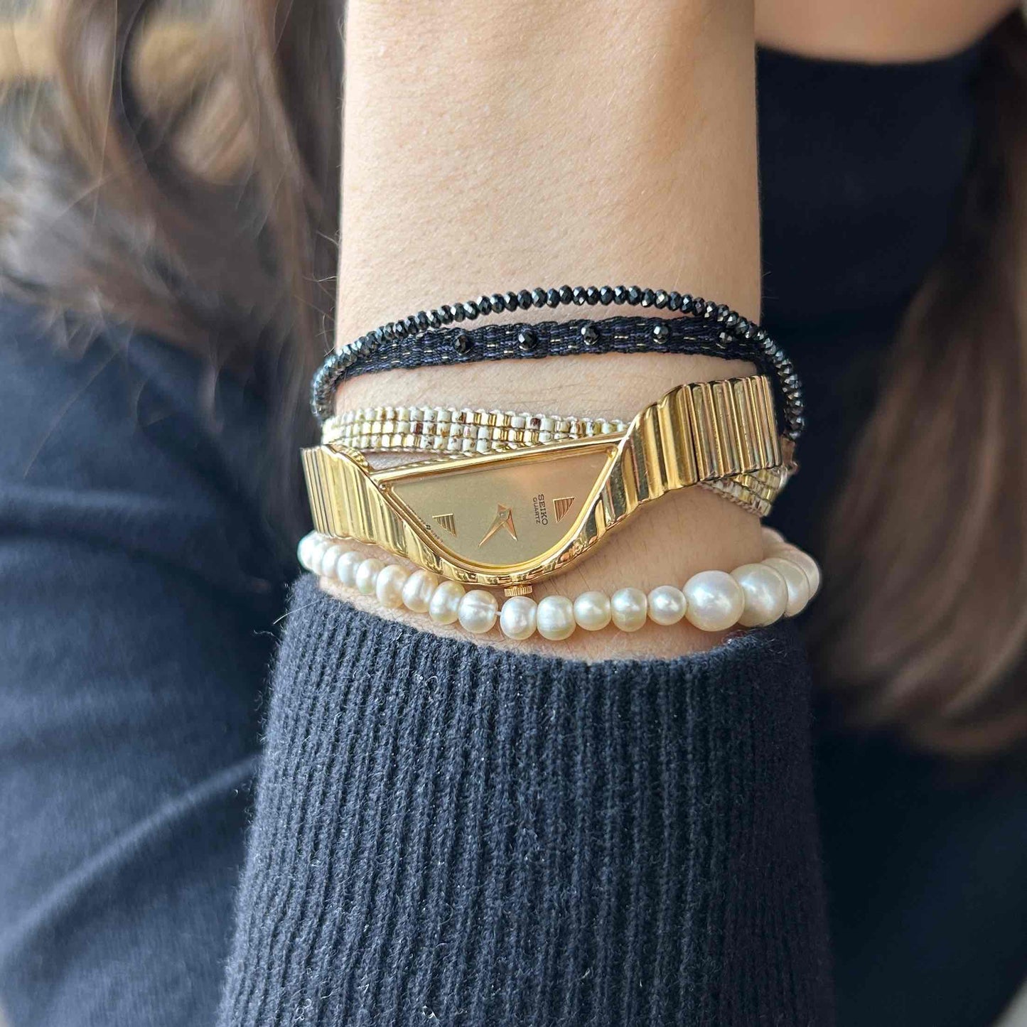 Seiko Half Moon: Vintage Cocktail Watch 90s Ladies Golden Dainty with Champagne Dial