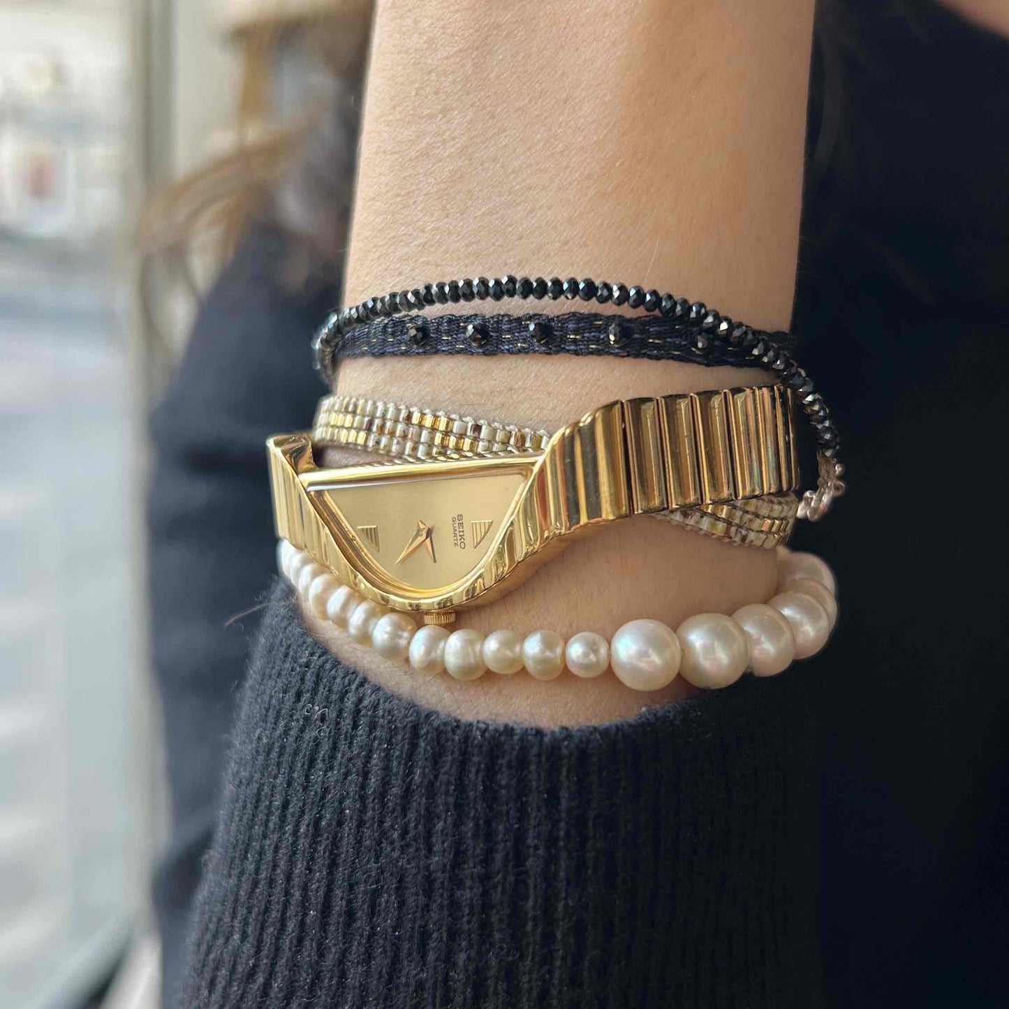 Seiko Half Moon: Vintage Cocktail Watch 90s Ladies Golden Dainty with Champagne Dial