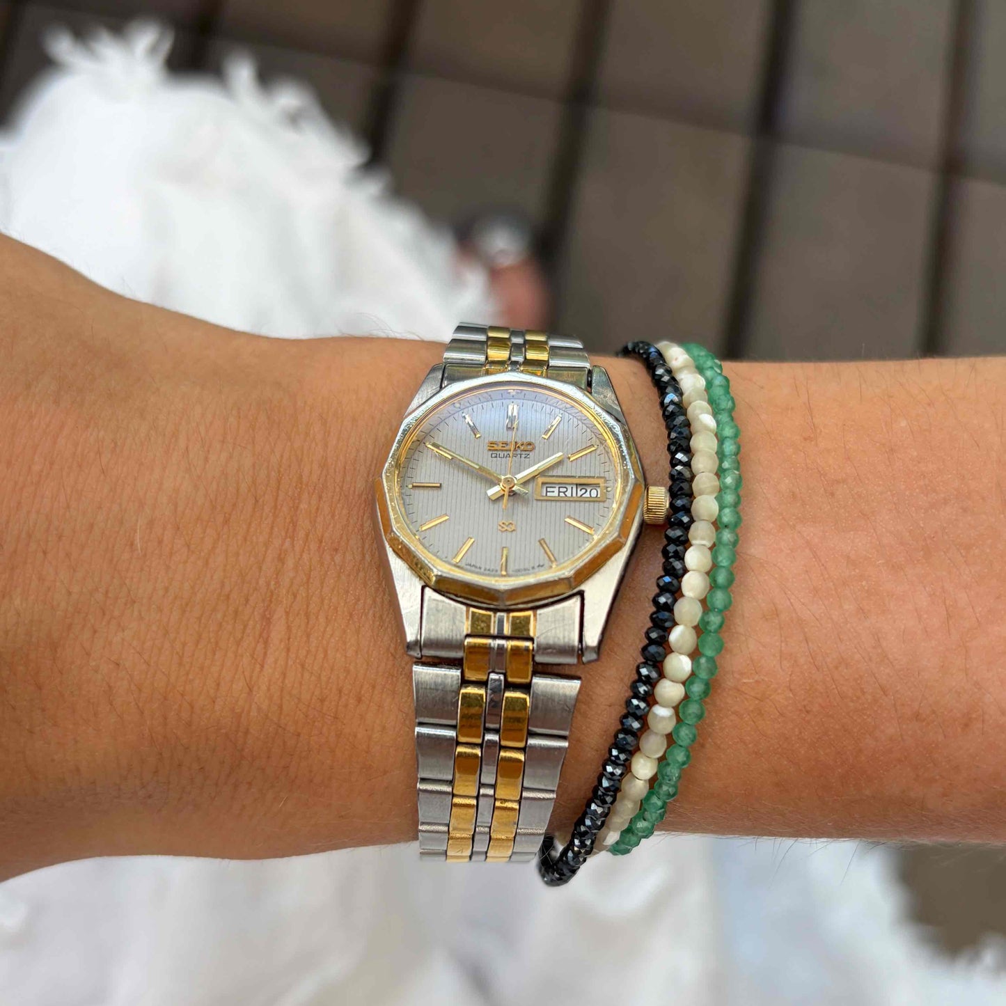Seiko Baby Oak: Ladies Vintage 80s Two-Tone Structured Gray Dial