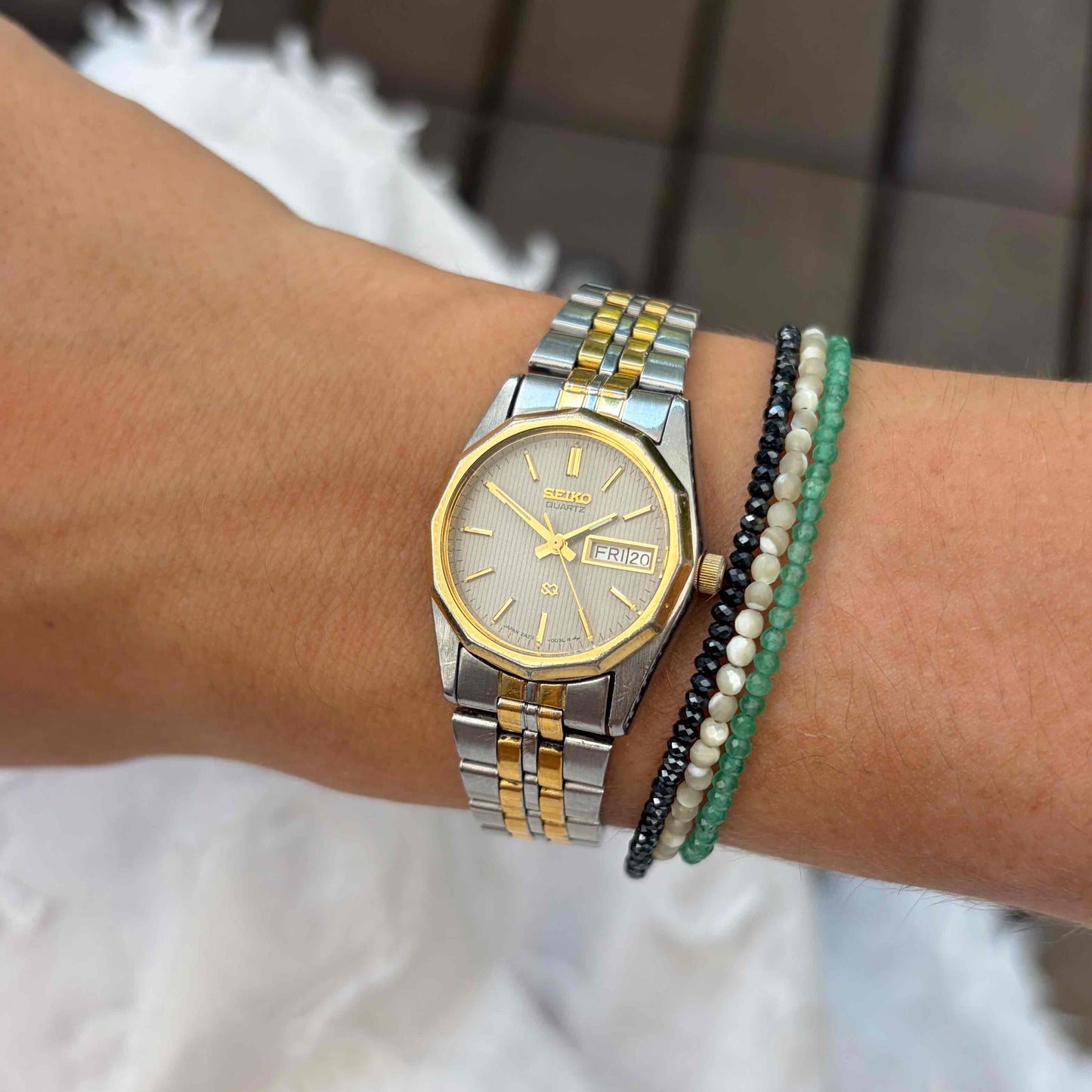 Seiko Baby Oak: Ladies Vintage 80s Two-Tone Structured Gray Dial