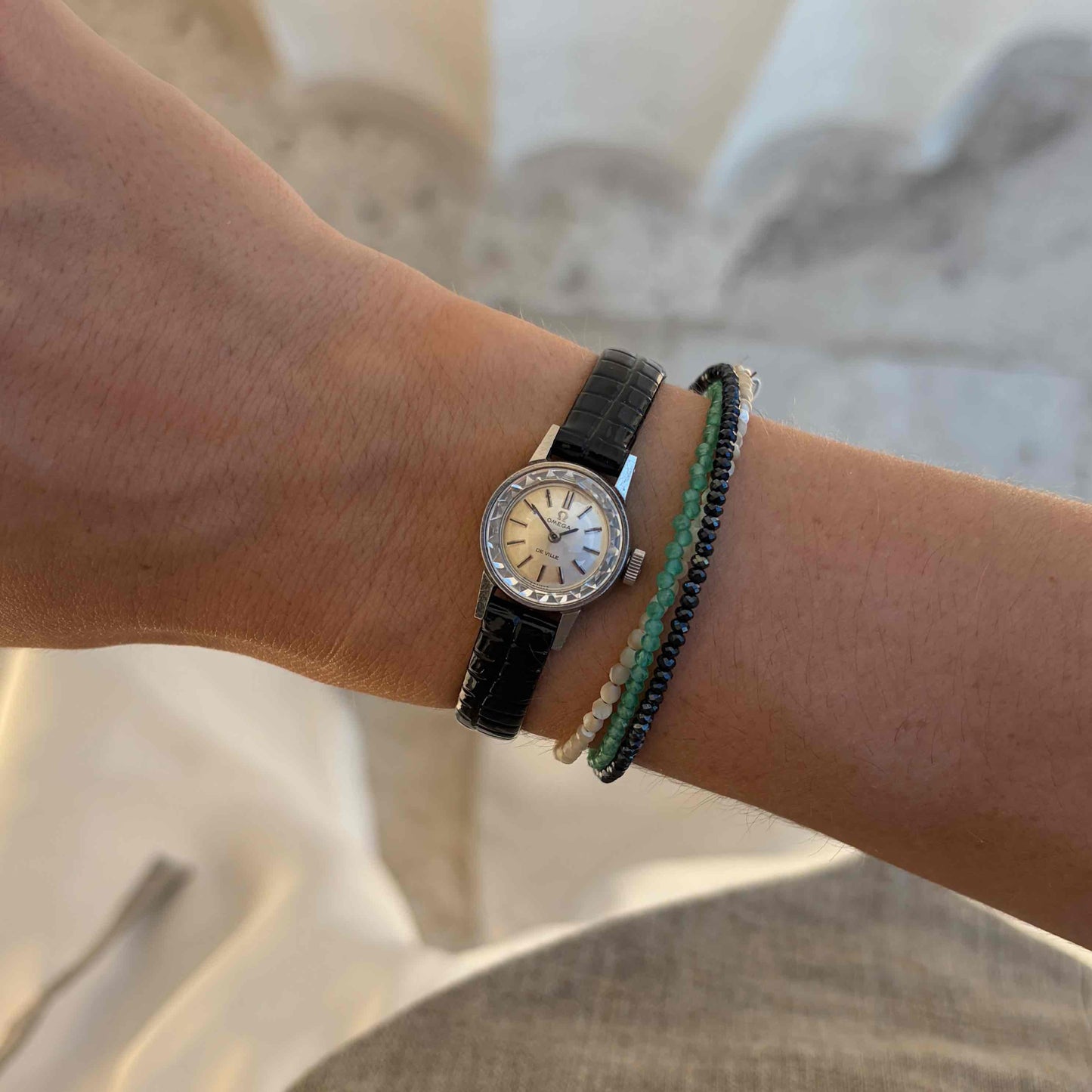 Omega DeVille Cocktail: Ladies 60s Hand-Wound Silver Dial Faceted Glass