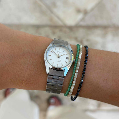 Orient Vintage Watch: Ladies Vintage 90s White Silver Dial and Date
