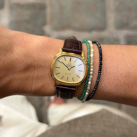 Omega De Ville: Vintage Ladies Cushion Case 80s Gold Dial Quartz