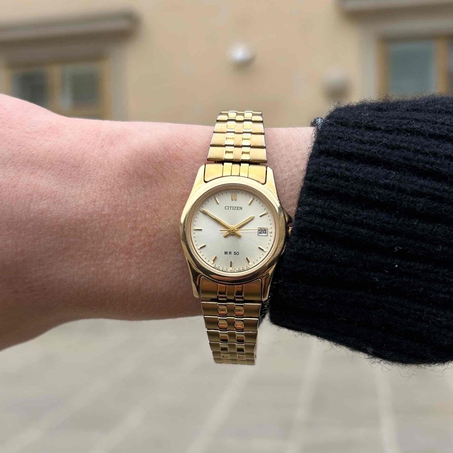 Citizen Ellipse Cocktail: Ladies Vintage Watch 90s Sunburst Dial Flexi Bracelet