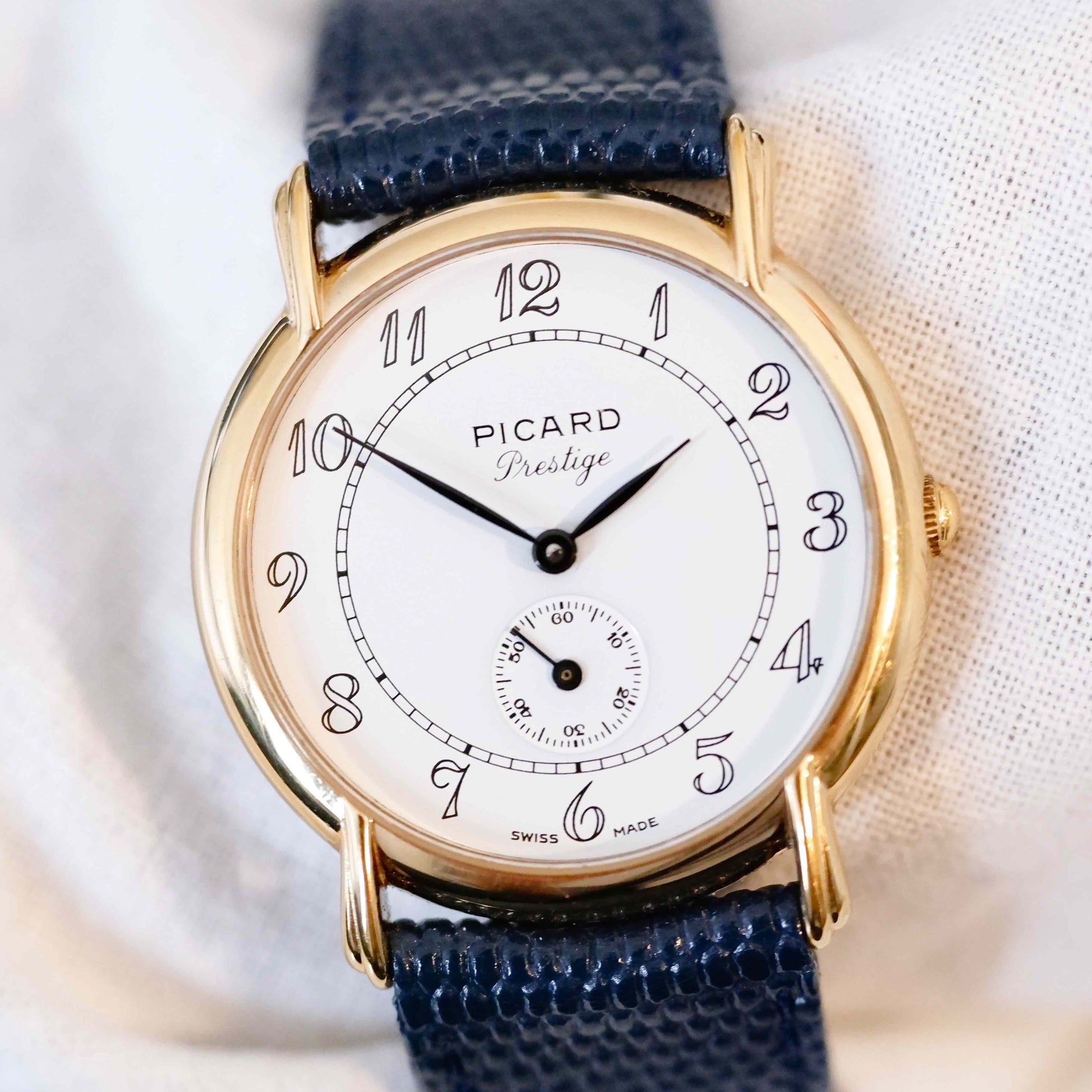 Picard Prestige Vintage Ladies Watch: 90s Golden Two Hand with Classic Small Second | First Front Side