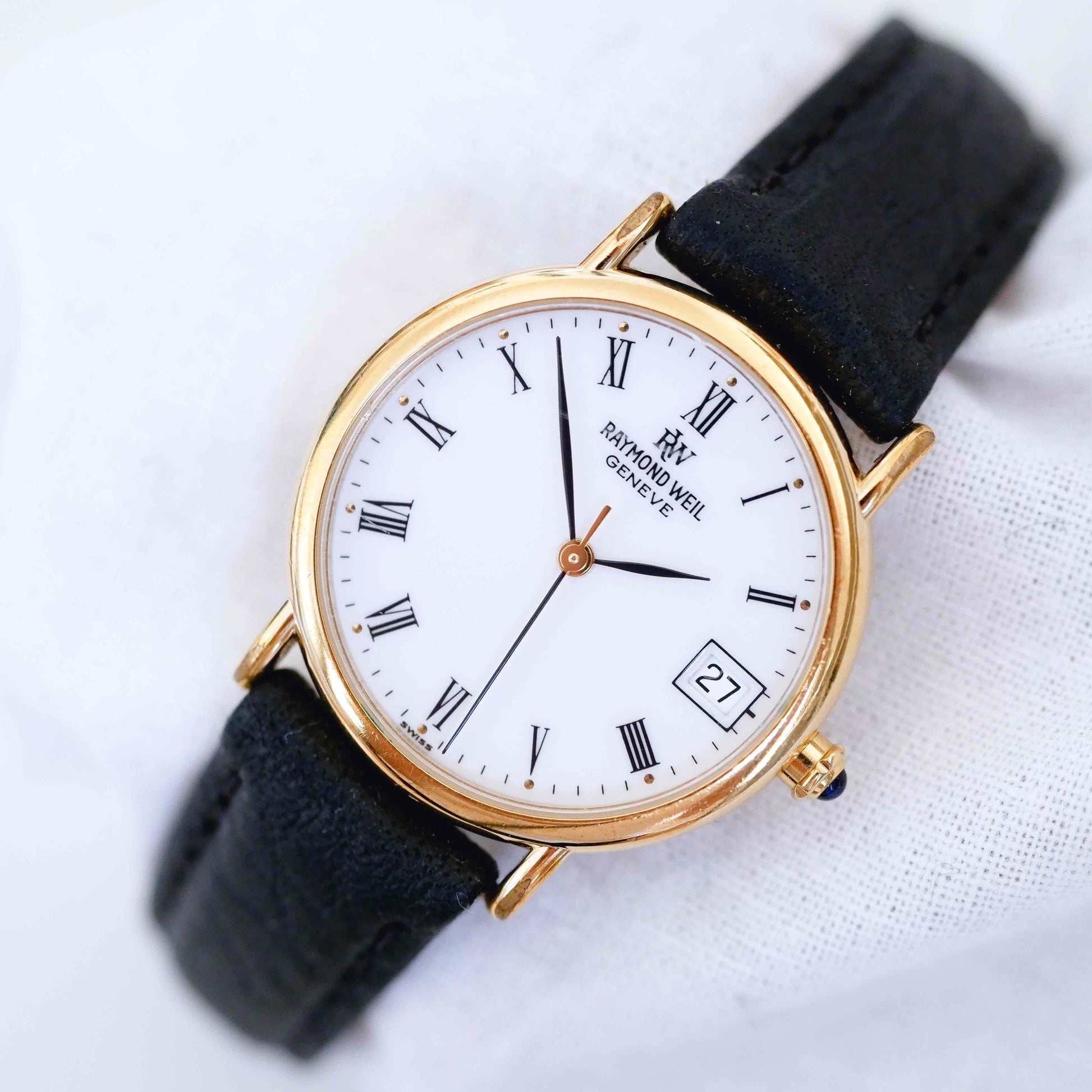 Raymond Weil Vintage Ladies Watch: 90s Golden Icon with Roman Numerals | Second Front Side