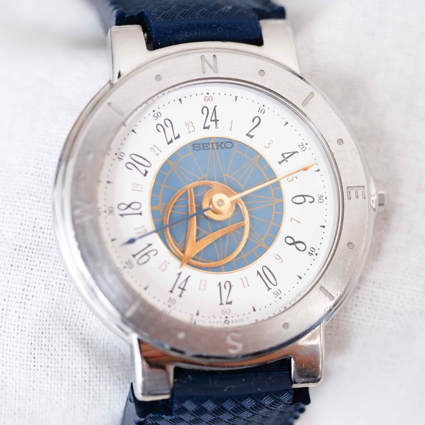 Seiko Levante Maritime Vintage Ladies Watch: 90s Silver Blue Dial | Slight Left Side