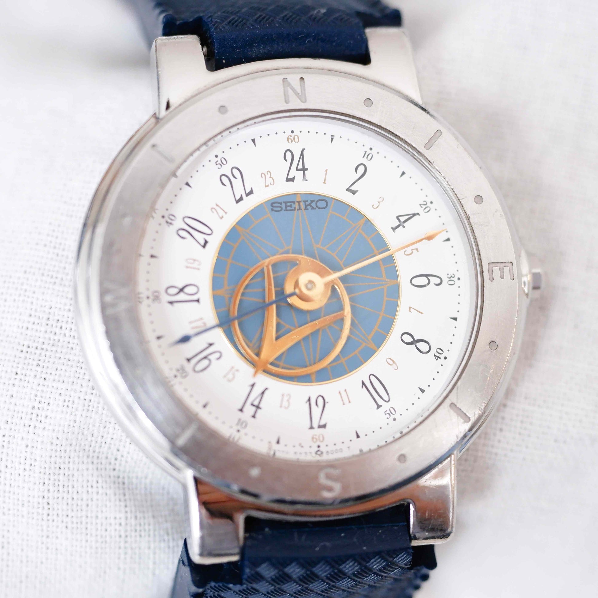 Seiko Levante Maritime Vintage Ladies Watch: 90s Silver Blue Dial | Slight Left Side